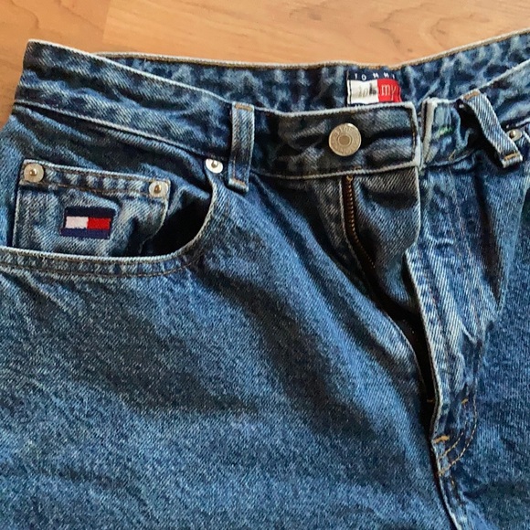 Tommy Hilfiger Jeans - Picture 4 of 7